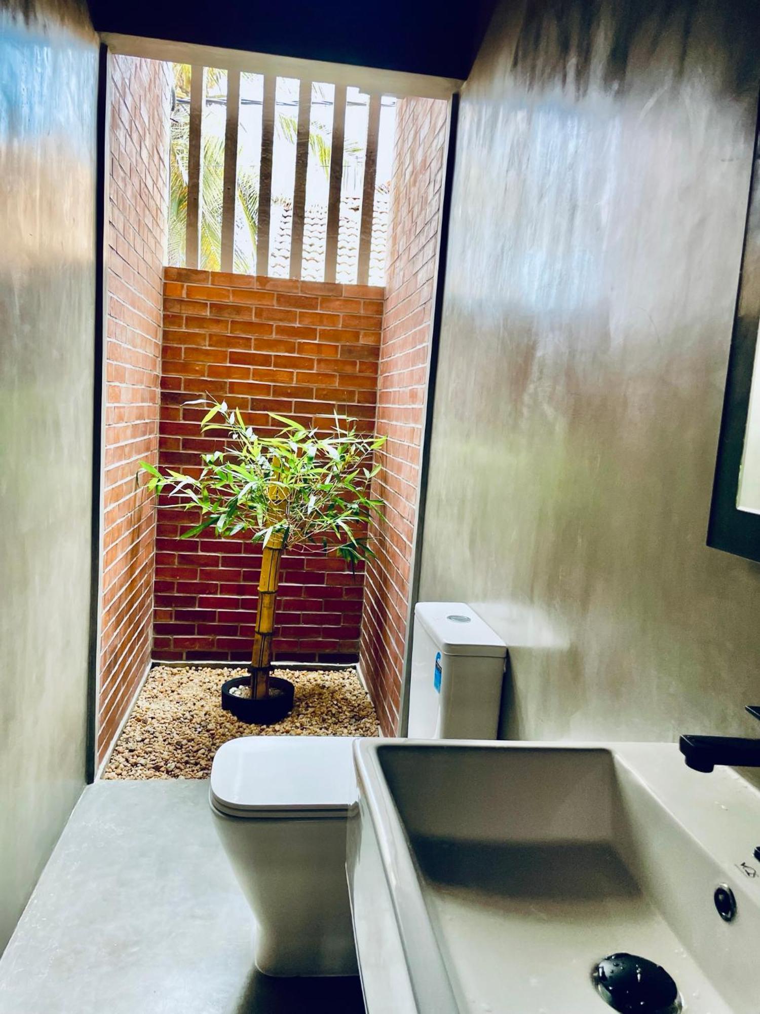 Negombo Morawala Beach Villa Ngoại thất bức ảnh
